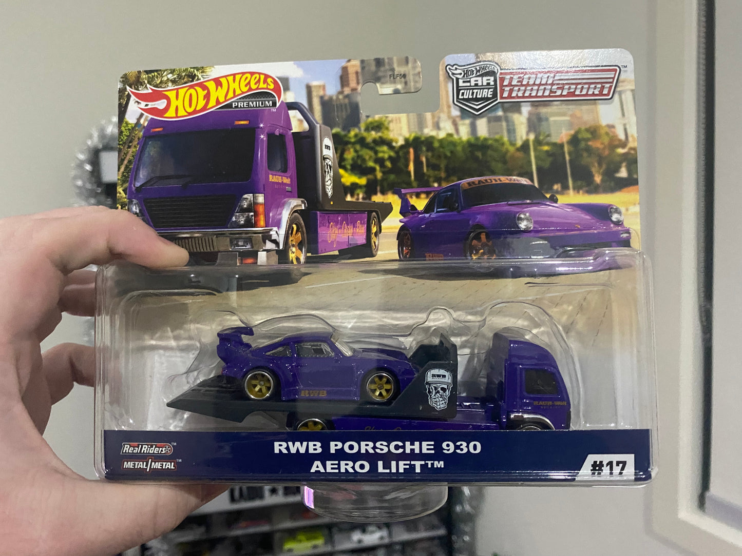 Hot Wheels Porsche RWB Team Transporter