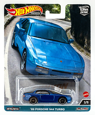 Hot Wheels Premium Canyon Warriors '89 Porsche 944 Turbo 3/5